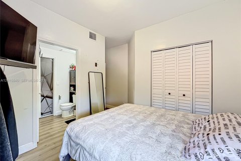 Adosado en venta en Weston, Florida, 3 dormitorios, 135.27 m2 № 2084951 - foto 16