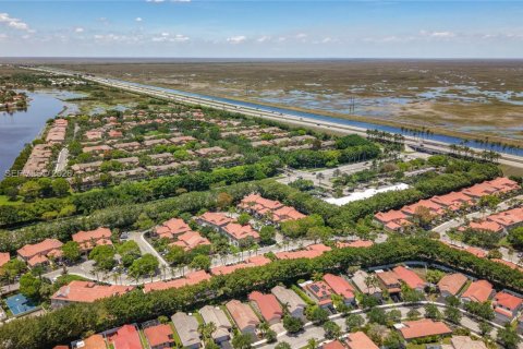 Adosado en venta en Weston, Florida, 3 dormitorios, 135.27 m2 № 2084951 - foto 28