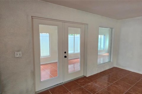 House in Valrico, Florida 3 bedrooms, 224.82 sq.m. № 2206935 - photo 28