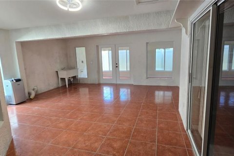 House in Valrico, Florida 3 bedrooms, 224.82 sq.m. № 2206935 - photo 27
