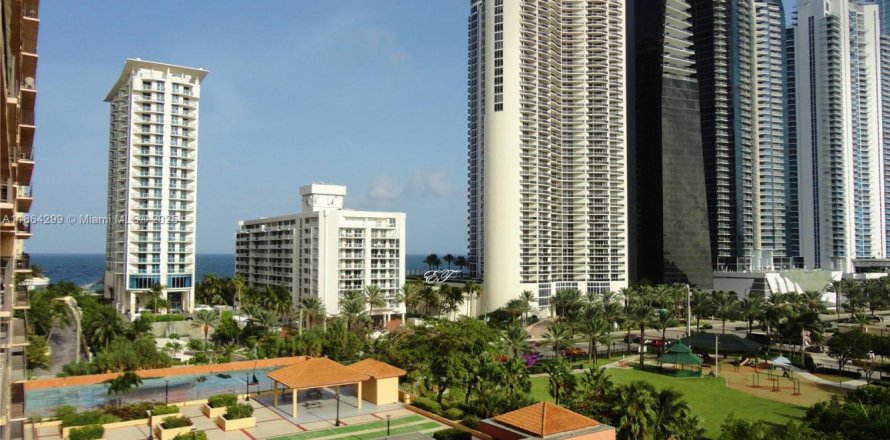 Condominio en Sunny Isles Beach, Florida, 2 dormitorios № 1891891