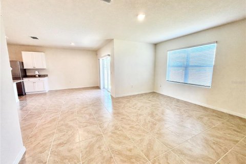 Casa en venta en Davenport, Florida, 4 dormitorios, 173.45 m2 № 2198088 - foto 8