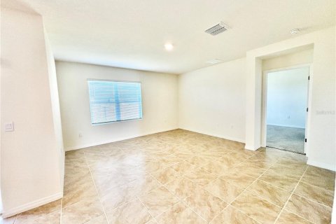 Casa en venta en Davenport, Florida, 4 dormitorios, 173.45 m2 № 2198088 - foto 10
