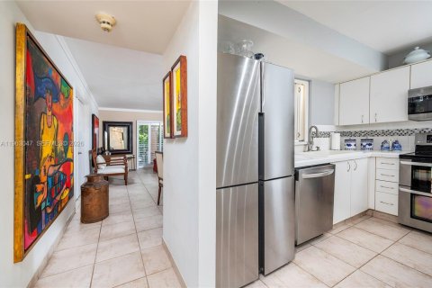 Купить кондоминиум в Корал-Гейблс, Флорида 2 спальни, 95.69м2, № 2023999 - фото 7