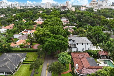 Купить земельный участок в Корал-Гейблс, Флорида № 1930923 - фото 5