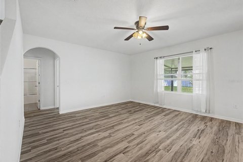 Villa ou maison à vendre à Ocala, Floride: 5 chambres, 247.21 m2 № 2201989 - photo 11