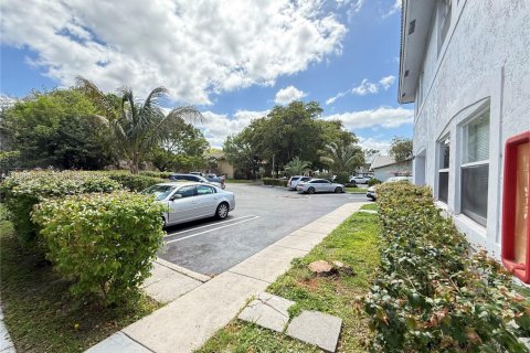 Copropriété à louer à Coral Springs, Floride: 3 chambres, 507.99 m2 № 2064237 - photo 15