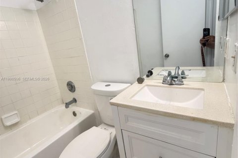 Copropriété à louer à Coral Springs, Floride: 3 chambres, 507.99 m2 № 2064237 - photo 9