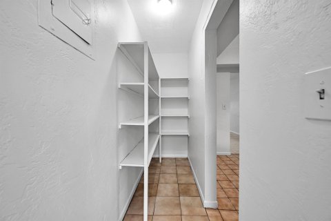 Apartment in Boca Raton, Florida 2 bedrooms, 92.9 sq.m. № 2398058 - photo 9