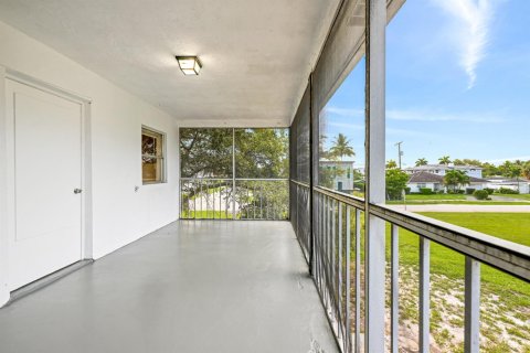 Apartment in Boca Raton, Florida 2 bedrooms, 92.9 sq.m. № 2398058 - photo 27
