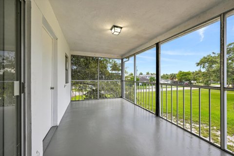 Apartment in Boca Raton, Florida 2 bedrooms, 92.9 sq.m. № 2398058 - photo 25