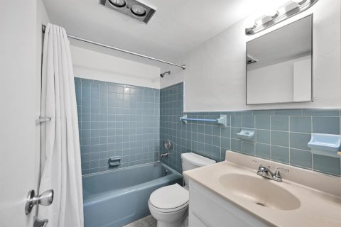 Apartment in Boca Raton, Florida 2 bedrooms, 92.9 sq.m. № 2398058 - photo 15