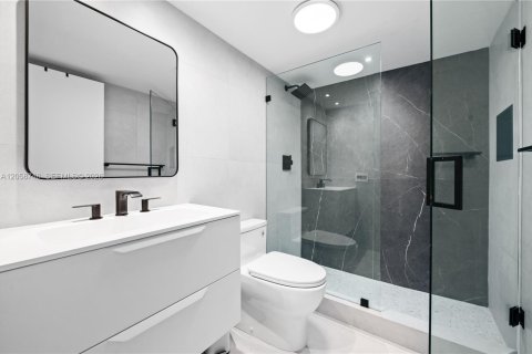 Купить кондоминиум в Майами, Флорида 2 спальни, 95.69м2, № 2158065 - фото 11