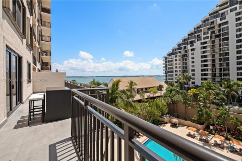 Купить кондоминиум в Майами, Флорида 2 спальни, 95.69м2, № 2158065 - фото 18