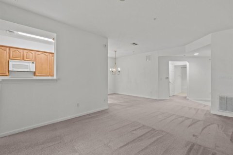 Condominio en alquiler en Davenport, Florida, 2 dormitorios, 139.73 m2 № 1673934 - foto 4