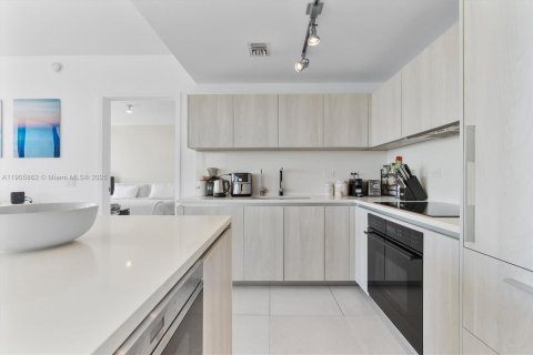 Купить кондоминиум в Майами, Флорида 3 спальни, 151.8м2, № 1974874 - фото 19