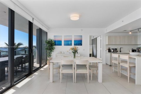 Купить кондоминиум в Майами, Флорида 3 спальни, 151.8м2, № 1974874 - фото 11