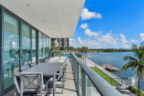 Купить кондоминиум в Майами, Флорида 3 спальни, 151.8м2, № 1974874 - фото 28