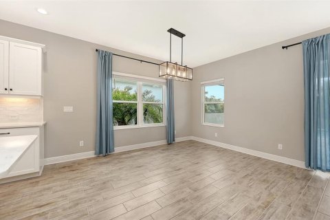 Villa ou maison à vendre à Sarasota, Floride: 4 chambres, 280.47 m2 № 2403314 - photo 27