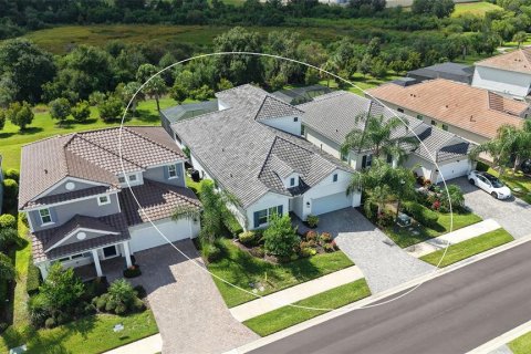 Villa ou maison à vendre à Sarasota, Floride: 4 chambres, 280.47 m2 № 2403314 - photo 12