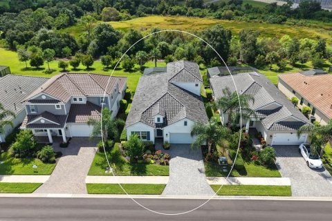 Villa ou maison à Sarasota, Floride 4 chambres, 280.47 m2 № 2403314