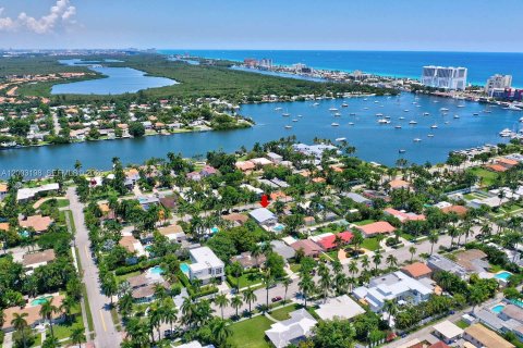 Casa en venta en Hollywood, Florida, 4 dormitorios, 197.6 m2 № 2066335 - foto 18