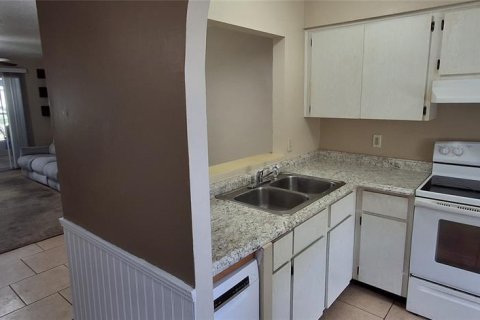 Купить виллу или дом в Клируотер, Флорида 6 комнат, 80.36м2, № 2149575 - фото 12