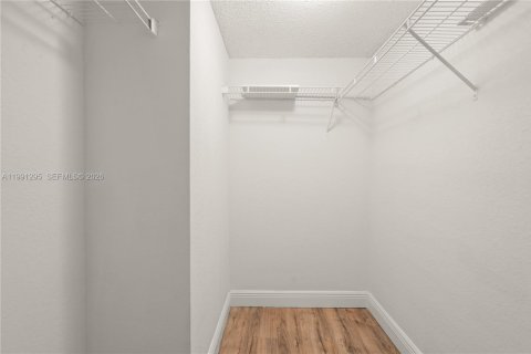 Copropriété à louer à Sunrise, Floride: 2 chambres, 87.7 m2 № 2059591 - photo 12