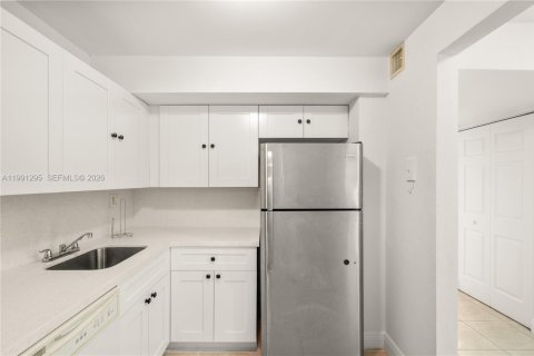 Copropriété à louer à Sunrise, Floride: 2 chambres, 87.7 m2 № 2059591 - photo 6