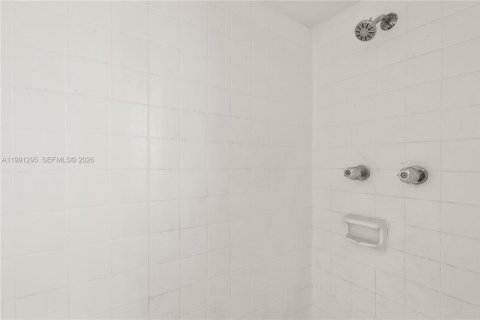 Copropriété à louer à Sunrise, Floride: 2 chambres, 87.7 m2 № 2059591 - photo 13