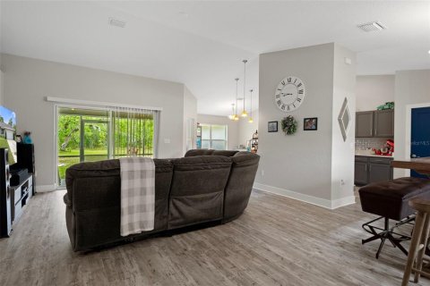 Casa en venta en Weeki Wachee, Florida, 4 dormitorios, 177.54 m2 № 1767794 - foto 4