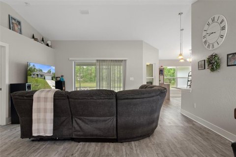 Casa en venta en Weeki Wachee, Florida, 4 dormitorios, 177.54 m2 № 1767794 - foto 6