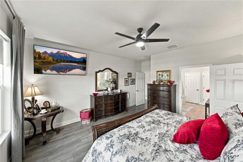 House in San Antonio, Florida 4 bedrooms, 256.22 sq.m. № 2403640 - photo 20