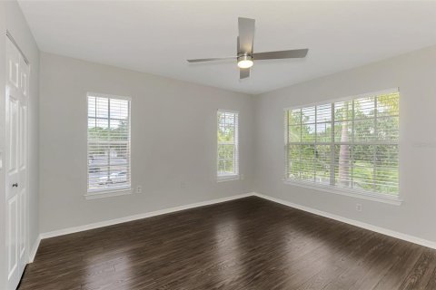 Condo in Lakewood Ranch, Florida, 2 bedrooms  № 1886459 - photo 17