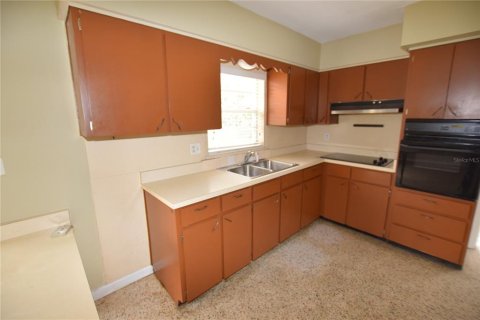 Casa en alquiler en Orlando, Florida, 3 dormitorios, 106.56 m2 № 1849388 - foto 11
