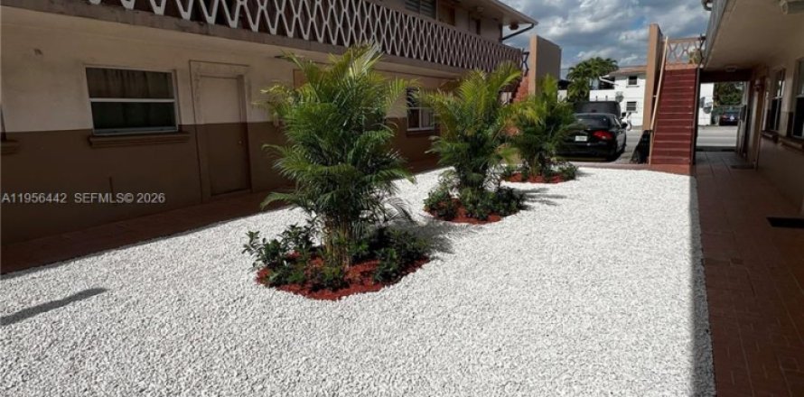 Appartement à Hialeah, Floride 2 chambres, 425.49 m2 № 2012064
