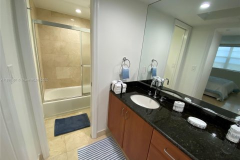 Condominio en alquiler en Miami Beach, Florida, 1 dormitorio, 75.25 m2 № 2053552 - foto 7