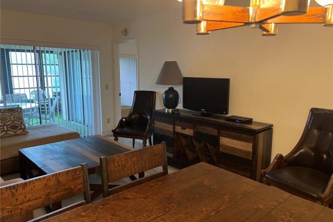 Condo in Oldsmar, Florida, 2 bedrooms  № 2235519 - photo 12