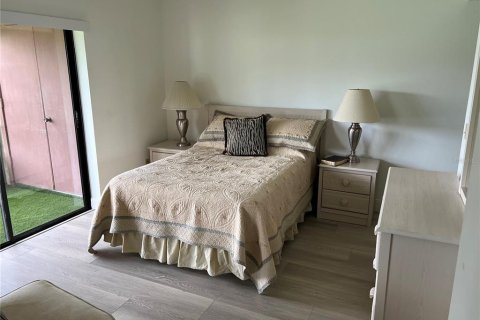 Condo in Oldsmar, Florida, 2 bedrooms  № 2235519 - photo 15