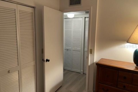 Condo in Oldsmar, Florida, 2 bedrooms  № 2235519 - photo 28