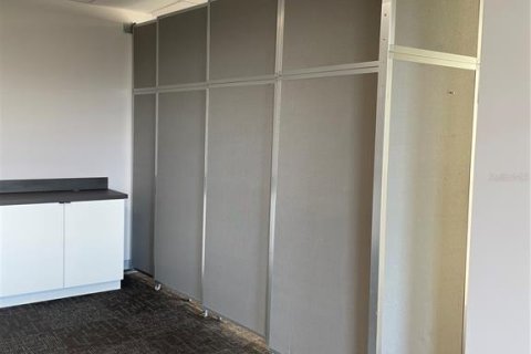 Commercial property in Orlando, Florida 71.16 sq.m. № 2211278 - photo 8