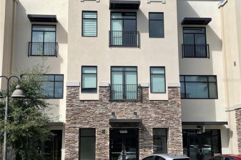 Commercial property in Orlando, Florida 71.16 sq.m. № 2211278