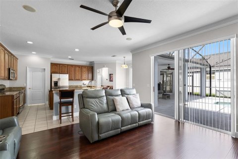 House in Orlando, Florida 4 bedrooms, 205.41 sq.m. № 1795987 - photo 11