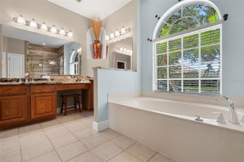 House in Orlando, Florida 4 bedrooms, 205.41 sq.m. № 1795987 - photo 29