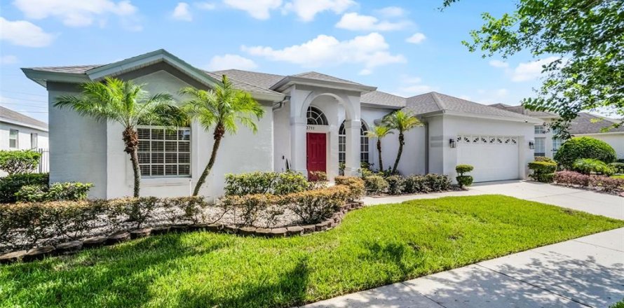 House in Orlando, Florida 4 bedrooms, 205.41 sq.m. № 1795987