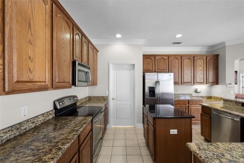 House in Orlando, Florida 4 bedrooms, 205.41 sq.m. № 1795987 - photo 21