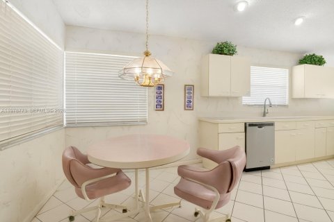 Villa ou maison à vendre à Delray Beach, Floride: 3 chambres, 189.06 m2 № 2052075 - photo 10