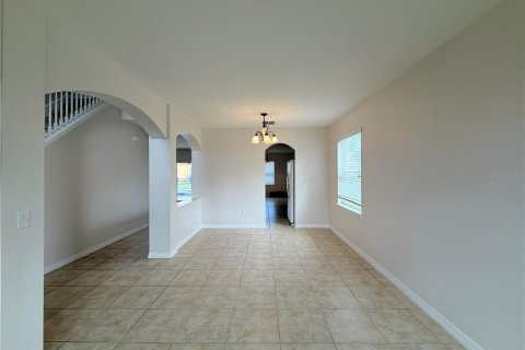 Villa ou maison à vendre à Davenport, Floride: 5 chambres, 277.22 m2 № 2388638 - photo 9