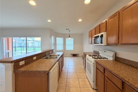 Villa ou maison à vendre à Davenport, Floride: 5 chambres, 277.22 m2 № 2388638 - photo 10