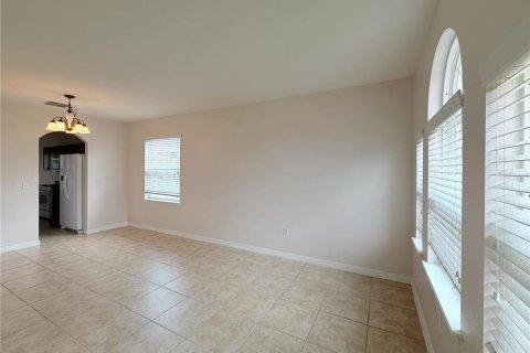 Villa ou maison à vendre à Davenport, Floride: 5 chambres, 277.22 m2 № 2388638 - photo 5